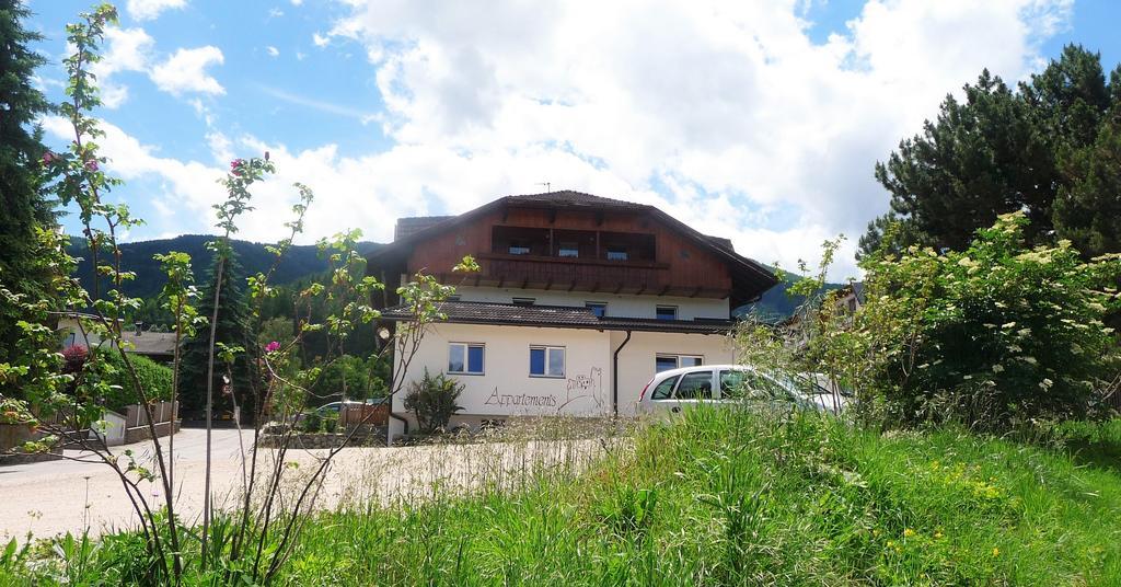 Appartements Tirol San Lorenzo di Sebato Luaran gambar