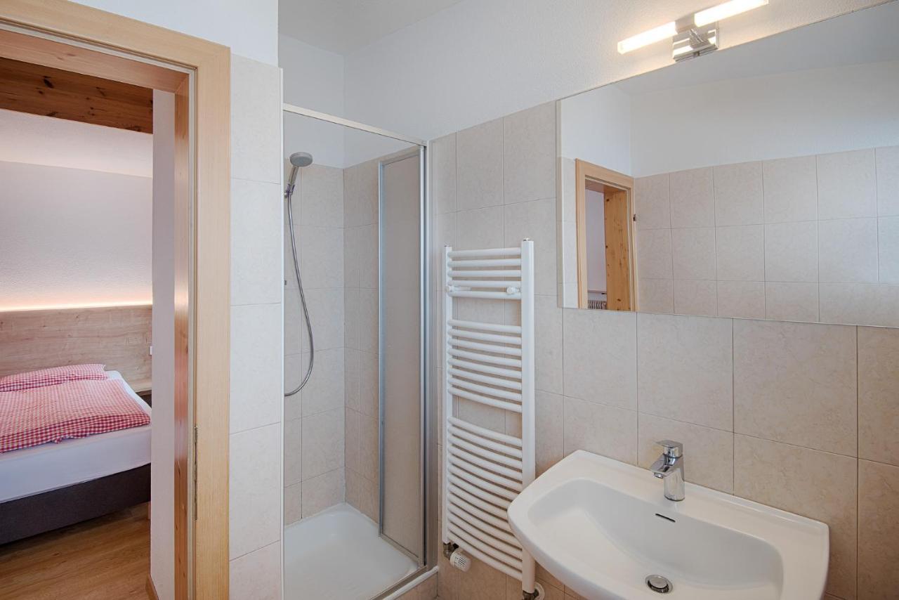 Appartements Tirol San Lorenzo di Sebato Luaran gambar
